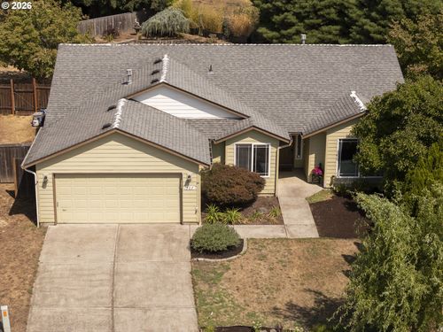 307 Se 99th Ct, Vancouver, WA, 98664-3900 | Card Image
