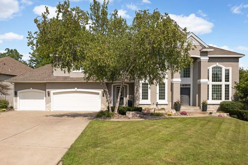 13877 Elkhart Rd, Apple Valley, MN, 55124-9250 | Card Image