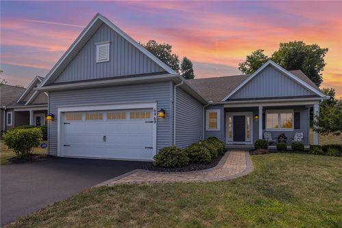 6969 Silverton Gln, Victor, NY, 14564-1528 | Card Image