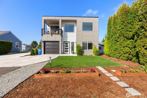 16021 11th Ave Sw, Burien, WA, 98166-2939 | Card Image