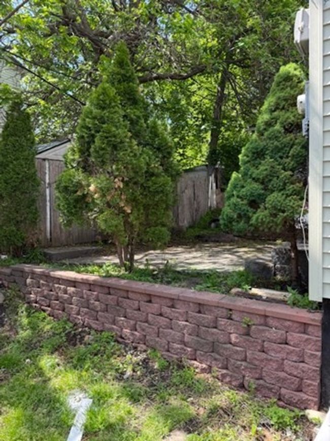 10 Byron St, House other with 4 bedrooms, 2 bathrooms and 4 parking in Worcester MA | Image 34
