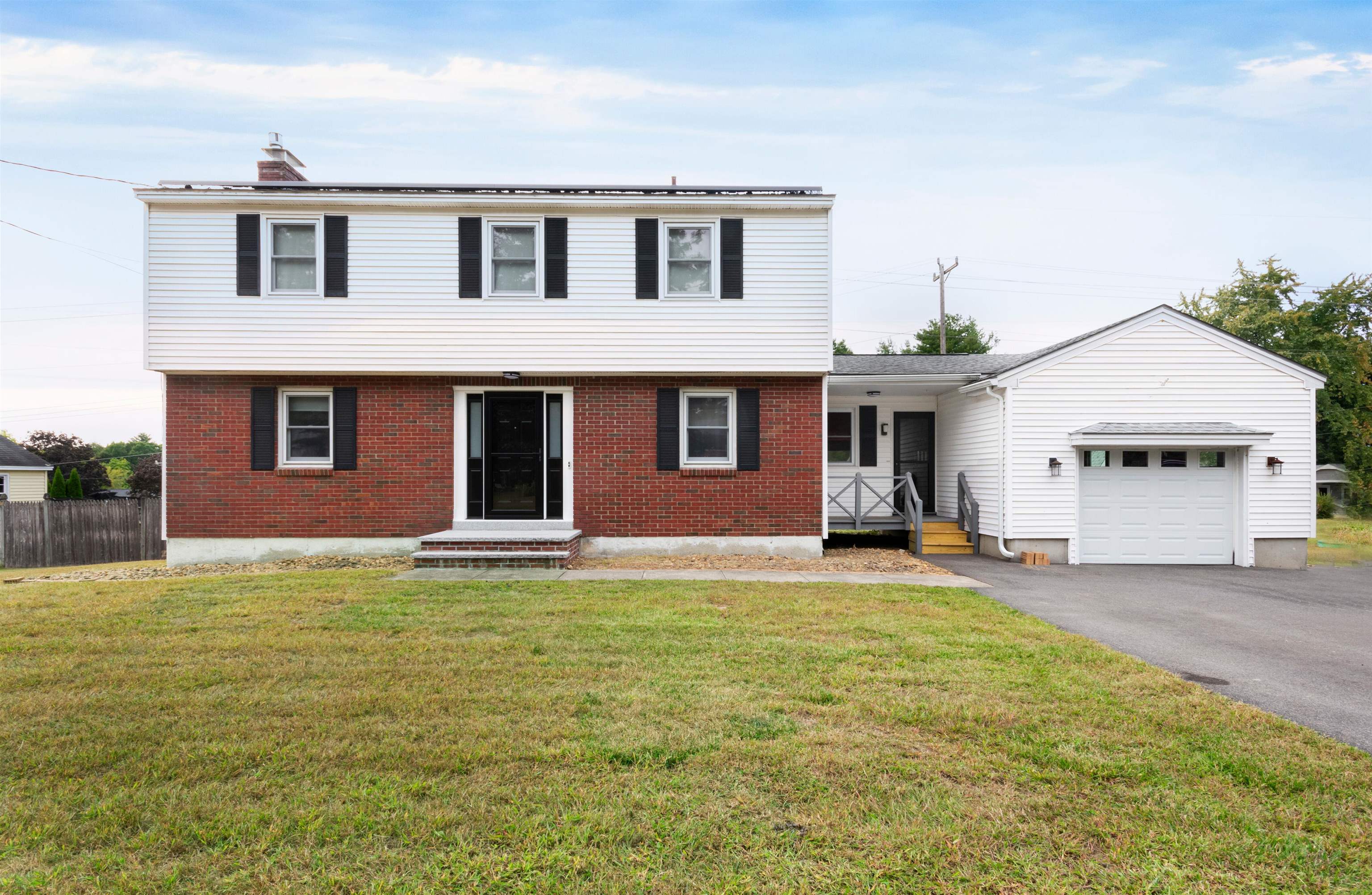 Winnhaven Dr, Hudson, NH 03051