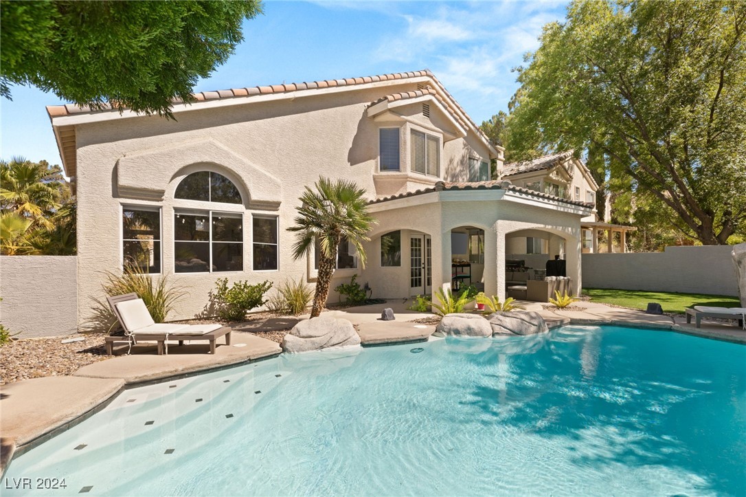 Black Pine Dr, Las Vegas, NV 89134