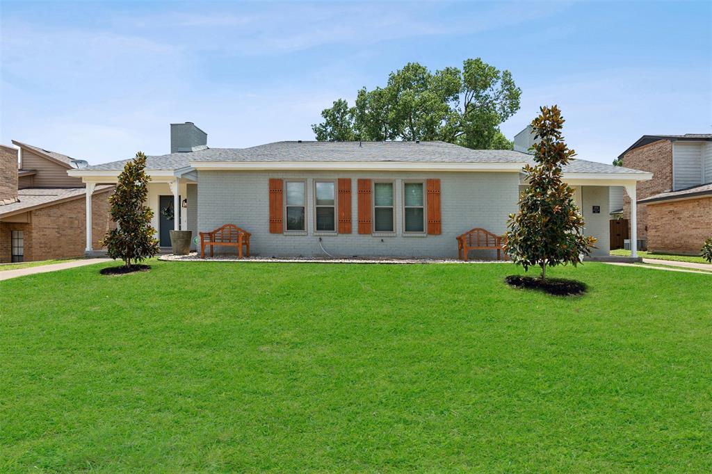 Meadow Park Dr, Bedford, TX 76021