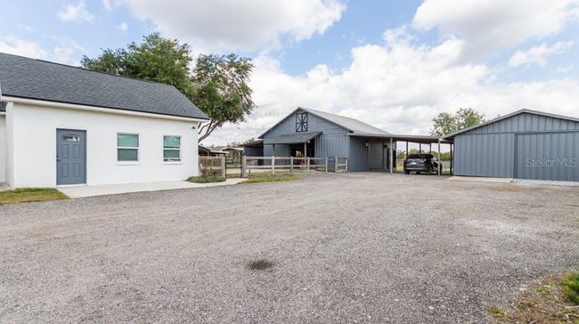812 Jameson Rd, House other with 3 bedrooms, 2 bathrooms and null parking in Lithia FL | Image 9
