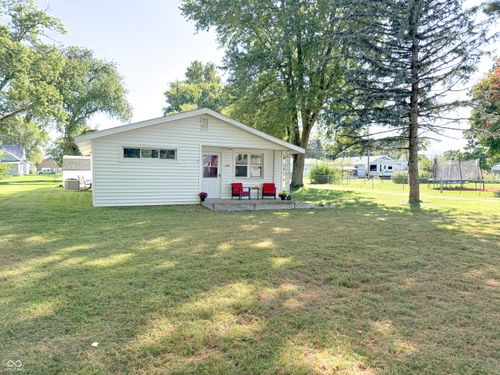 515 E Water St, Linden, IN, 47955-8054 | Card Image