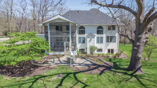 1687 Barberry Circle, Freeport, IL, 61032 | Card Image