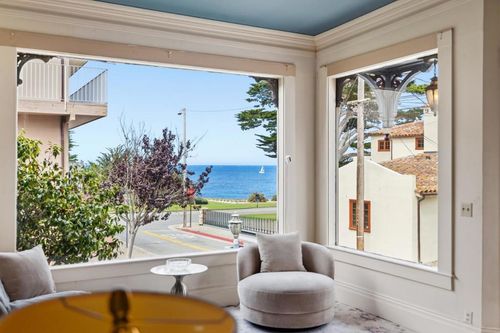 110 10th St, Pacific Grove, CA, 93950-2802 | Card Image