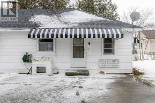 4 Jenny Wren Lane, Norfolk, ON, N0E1T0 | Card Image