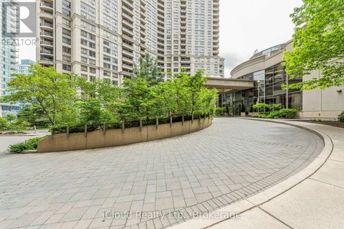 2521-3888 Duke Of York Blvd, Mississauga, ON, L5B4P5 | Card Image
