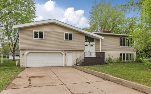 2315 10th Ave S, Saint Cloud, MN, 56301-5840 | Card Image