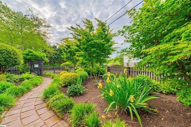 13 Park St, House other with 3 bedrooms, 3 bathrooms and null parking in Pelzer SC | Image 4