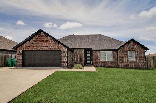 1820 Sunrise Cir, Centerton, AR, 72719-5040 | Card Image