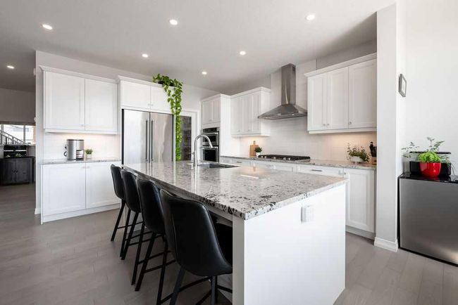 7 Sundown Cres, House other with 4 bedrooms, 4 bathrooms and 4 parking in Cochrane AB | Image 9