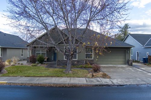 2644 Nw 19th Street, Redmond, OR, 97756 | Card Image