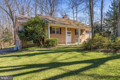 7616 Burford Dr, Mclean, VA, 22102-2134 | Card Image