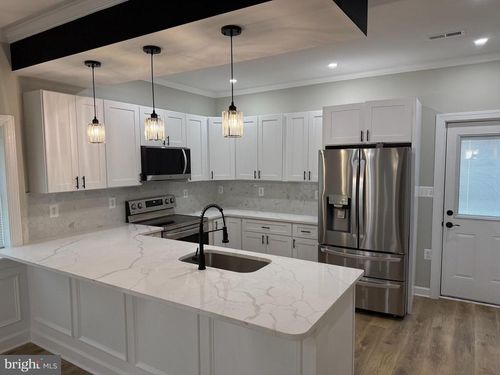 1604 Charlotte Ave, BALTIMORE, MD, 21224-6105 | Card Image