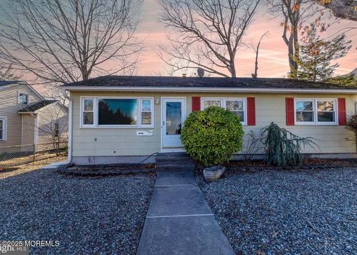 60 Edwards Rd, Brick, NJ, 08723-5562 | Card Image