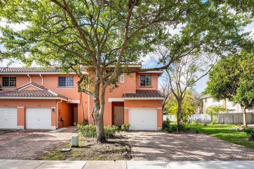 9090 Nw 40th Pl, Sunrise, FL, 33351-8847 | Card Image