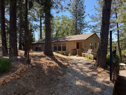 424 Catskill Dr, Colfax, CA, 95713-9721 | Card Image