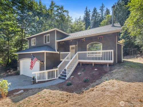 31528 W Lake Ketchum Rd, Stanwood, WA, 98292-9710 | Card Image