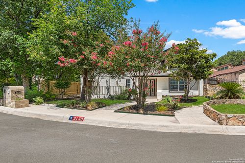9130 Windgarden, Windcrest, TX, 78239-1949 | Card Image