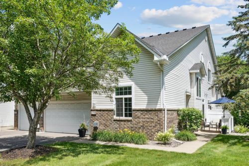 13708 Anderson Lakes Pkwy, Eden Prairie, MN, 55344-6709 | Card Image