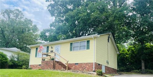411 Kern Street, Thomasville, NC, 27360 | Card Image