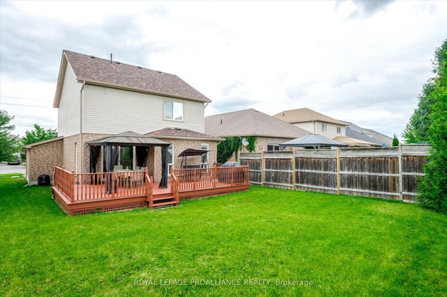 1771 Glenforest Blvd, House other with 3 bedrooms, 3 bathrooms and 4 parking in Peterborough ON | Image 18