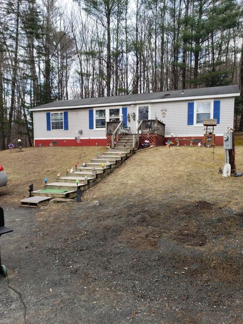 210 Quechee Hartland Rd, White River Junction, VT, 05001-9517 | Card Image