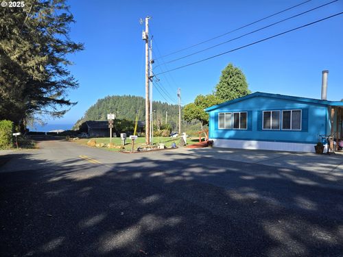 spc-8-96465 Coverdell Rd, Brookings, OR, 97415-8153 | Card Image