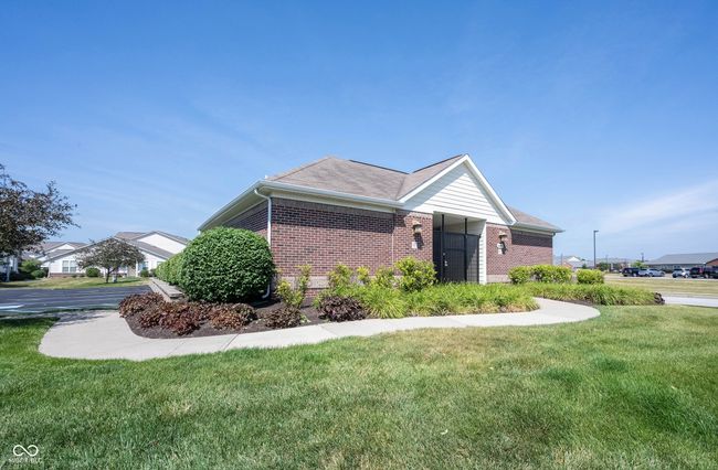 9770 Blue Violet Dr, Condo with 3 bedrooms, 3 bathrooms and null parking in Noblesville IN | Image 39