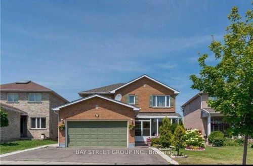80 Castlehill Rd, Brampton, ON, L6X4C8 | Card Image
