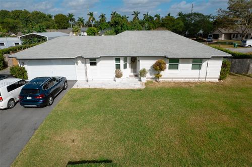 14811 Sw 153rd Ter, Miami, FL, 33187-5554 | Card Image