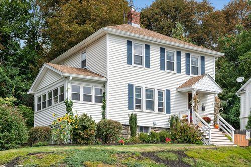 50 Burncoat Ter, Worcester, MA, 01605-1302 | Card Image