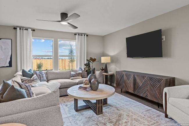 1032 Oriole Way, House other with 4 bedrooms, 3 bathrooms and null parking in Marion TX | Image 5