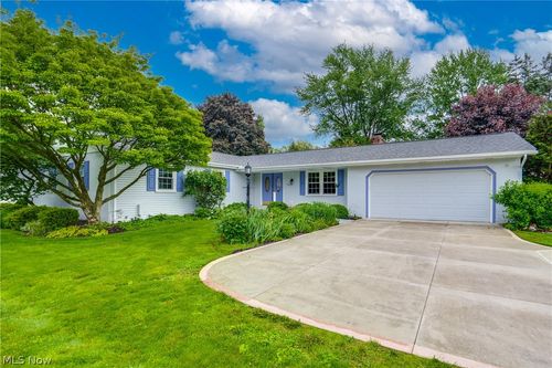 2420 Orchid St, North Canton, OH, 44720-6238 | Card Image