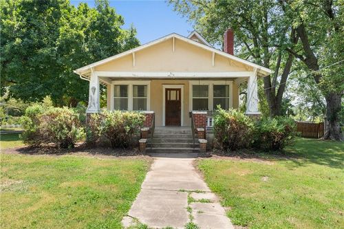 314 E Main St, Odessa, MO, 64076-1112 | Card Image