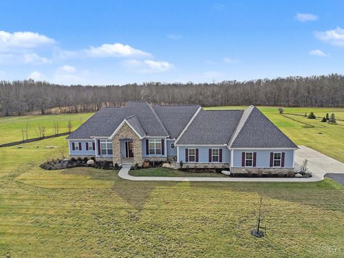 9143 Swigert Rd, Loveland, OH, 45140-9629 | Card Image