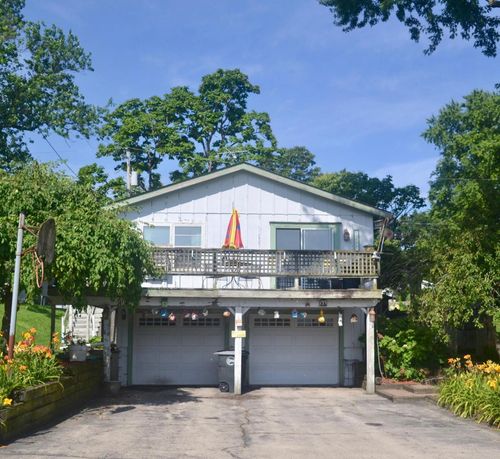 11900 223rd Avenue, SALEM LAKES, WI, 53104 | Card Image