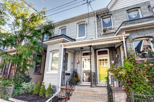 31 Manning Ave, Toronto, ON, M6J2K3 | Card Image