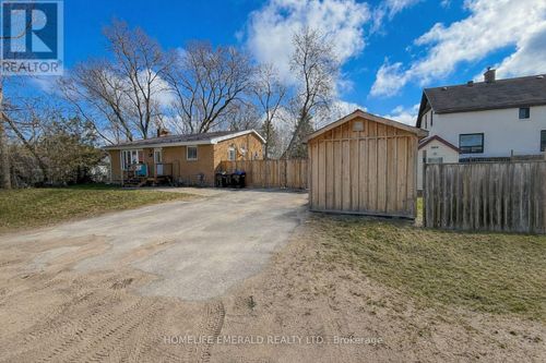 74 Vernon St, Angus, ON, L0M1B0 | Card Image