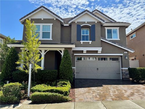 11 Silver Spruce Ct, Lake Forest, CA, 92630-7236 | Card Image
