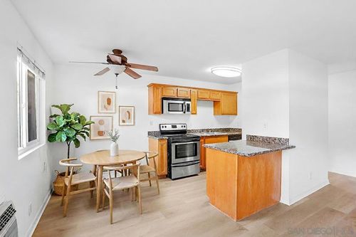 unit-6-930 Peach Ave, El Cajon, CA, 92021-5704 | Card Image