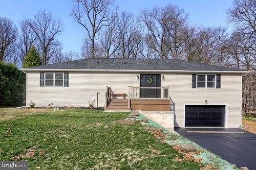 1924 Sand Hill Rd, HERSHEY, PA, 17033-2655 | Card Image