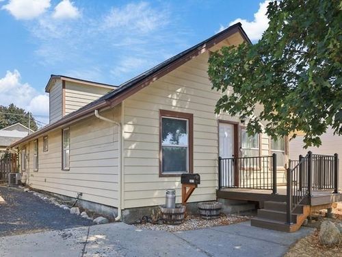 3421 E Grace Ave, Spokane, WA, 99217-7006 | Card Image