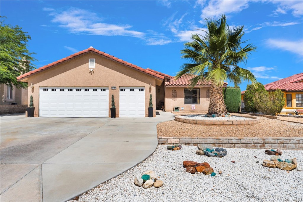 Residential in Helendale