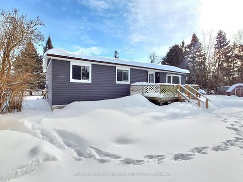 1722 County Rd 121, Fenelon Falls, ON, K0M1N0 | Card Image