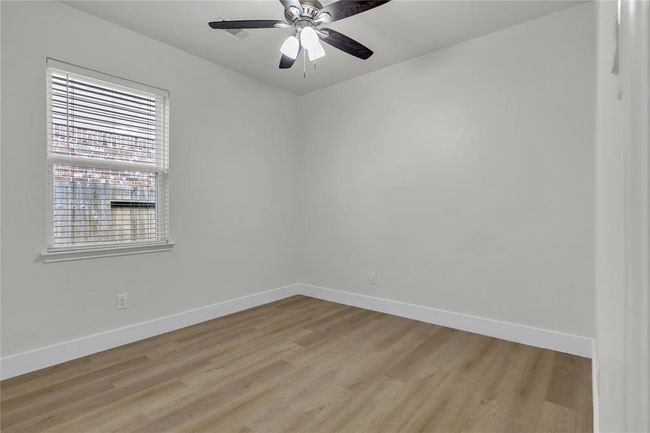 1211 Diamond Drape Dr, House other with 3 bedrooms, 2 bathrooms and 2 parking in Rosharon TX | Image 18