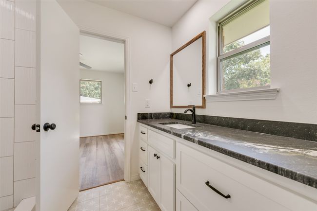 Jack & Jill bathroom with shower & vanity | Image 23